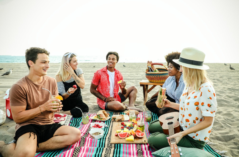 Welcome back beach picnic
